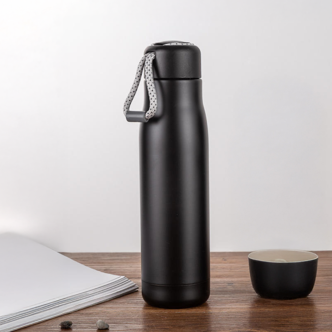 Stainless Steel Double walled Black Dori Bottle 500ml, Pack of 1.