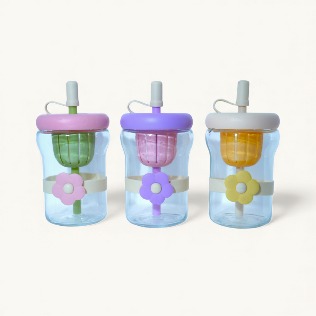 Flower-themed Glass Infuser Bottle. 500ml Random Color with Pack of 1.